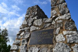 Vimpelin sotakoulun muistomerkki